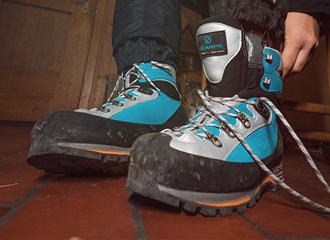 mens-mountain-boots
